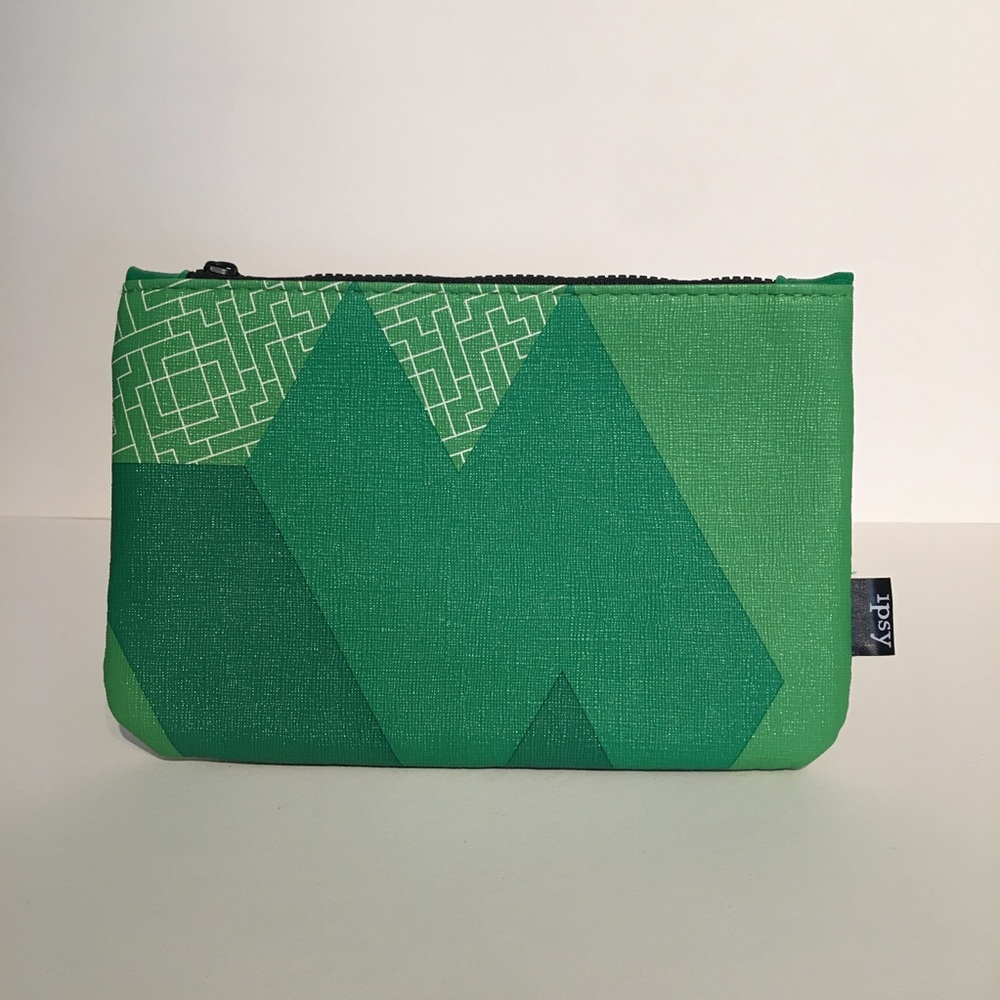 MONOCHROME GREEN POUCH